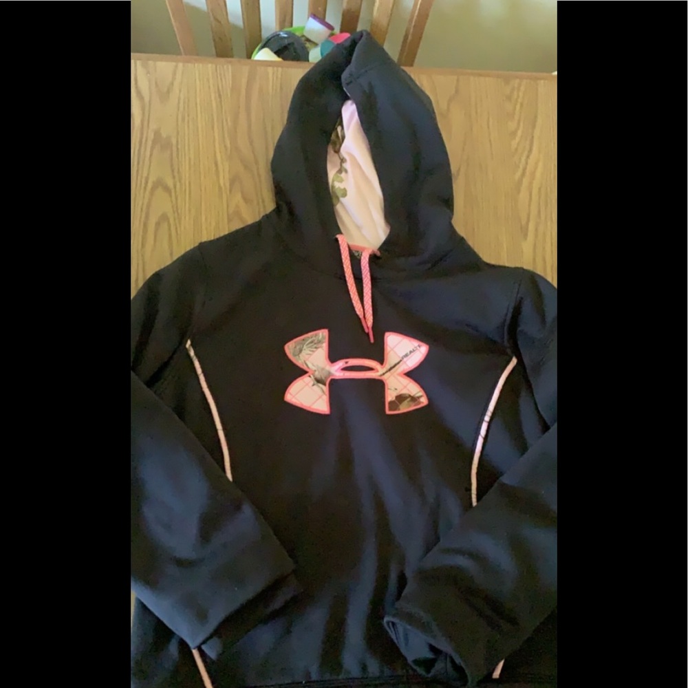 XL Under Armour hoodie